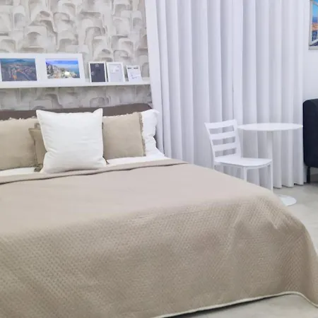 Hg White Affittacamere