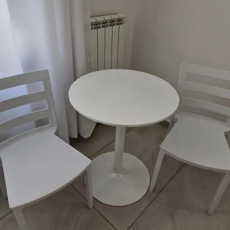 Hg White Affittacamere Napoli