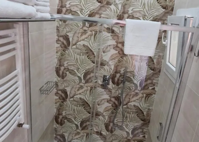 Hg White بيت ضيافة 4*