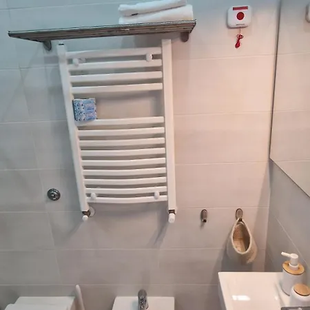 Hg White Gasthof Neapel