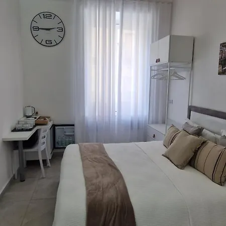 Penzion Hg White Neapol