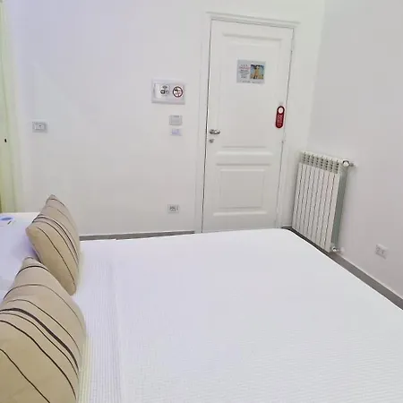 Penzion Hg White Neapol